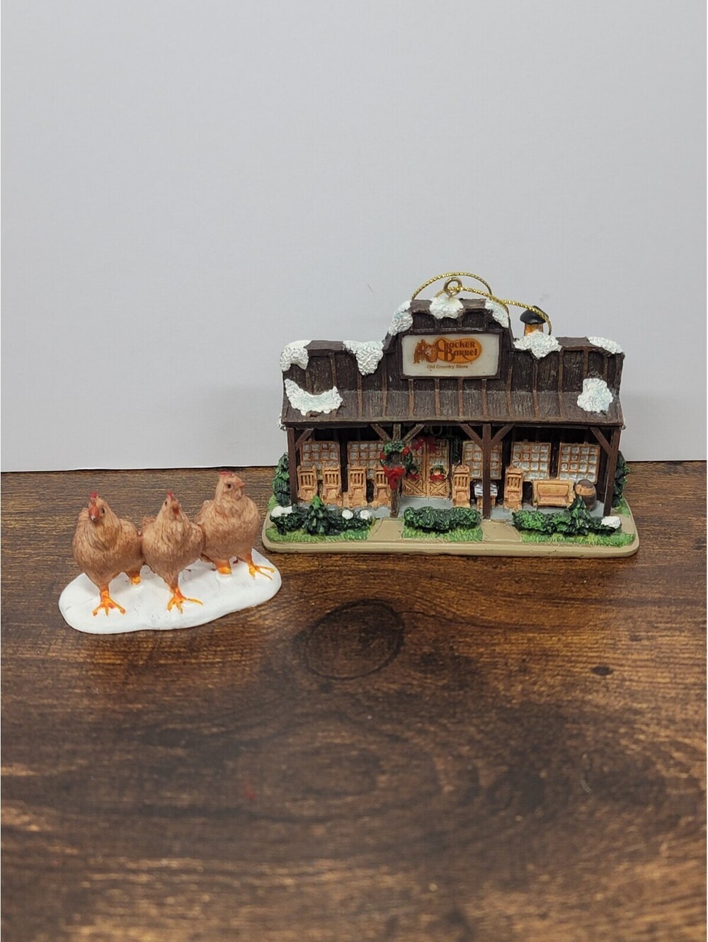 2005 Cracker Barrel Old Country Store Christmas Ornament